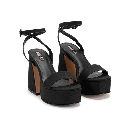 Sandalia De Plataforma Para Dama Efe Negro 248101