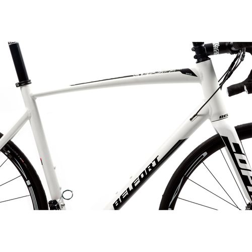 Bicicleta Belfort r700 t53.5 hielo negro copan 105 2024