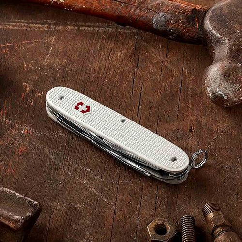 Navaja mediana Victorinox plata 0.8150.26