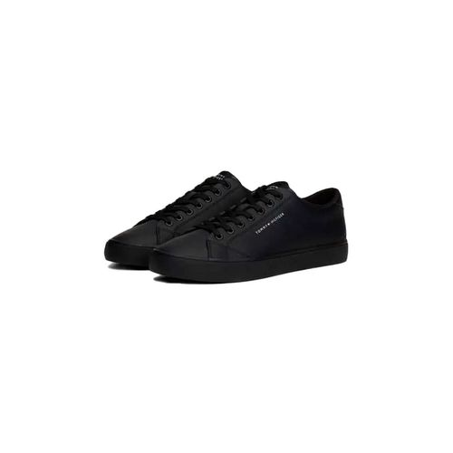 Tenis choclo para caballero Tommy Hilfiger negro fm0fm05041-bds