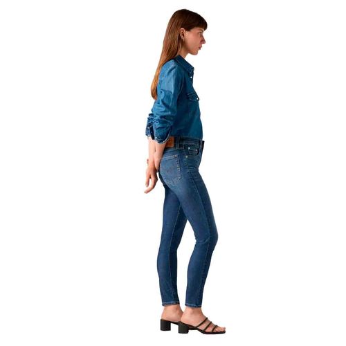 Pantalón de mezclilla Levis azul para dama 18882-0790