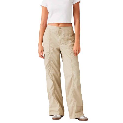 Pantalón Levis beige para dama 001vr-0001