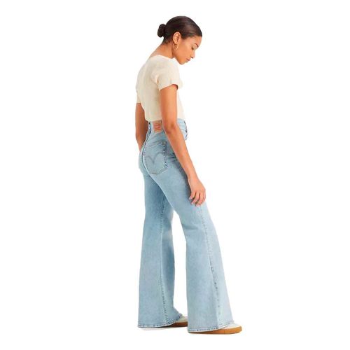 Pantalón de mezclilla Levis azul para dama a7503-0004