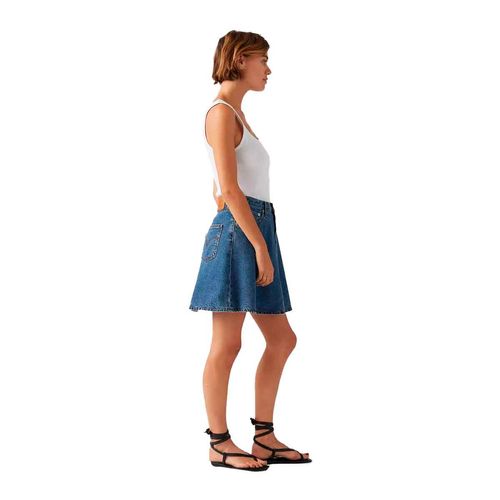 Falda de mezclilla Levis azul para dama a8725-0006