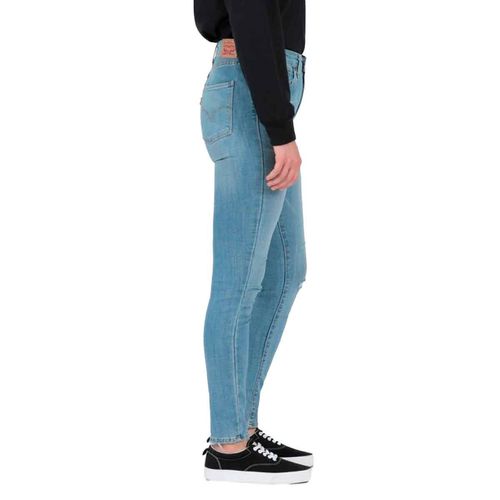 Pantalón de mezclilla Levis azul para dama 18882-0617