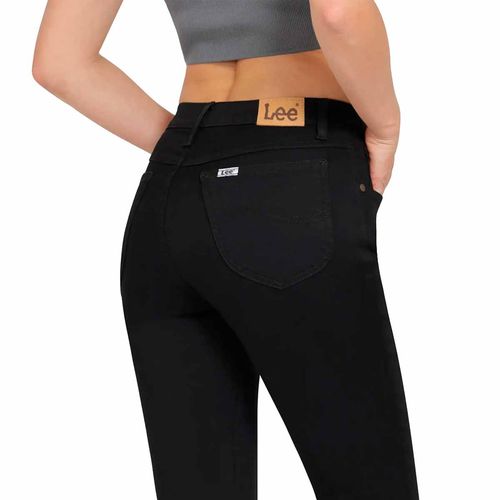Pantalón de mezclilla Lee negro para dama 112359184