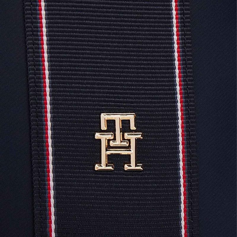 8720638742685_3