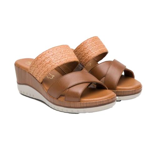 Sandalia casual Flexi tan para dama 113324