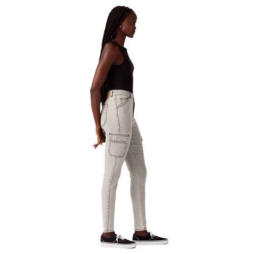 Pantalón de mezclilla Levis gris para dama 001VT-0005