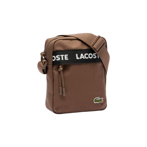 Bandolera Lacoste para caballero café nu4686nz r73 00