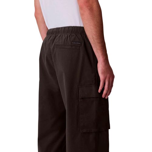 Pantalón Calvin Klein café para caballero 40EM616-023