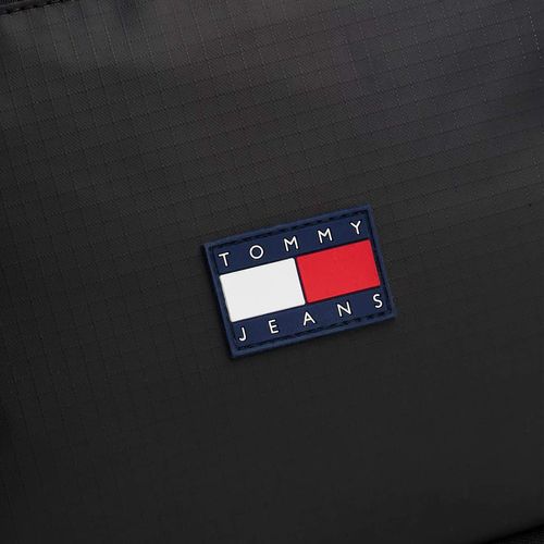 Mochila Tommy Hilfiger para caballero negro am0am13893-bds