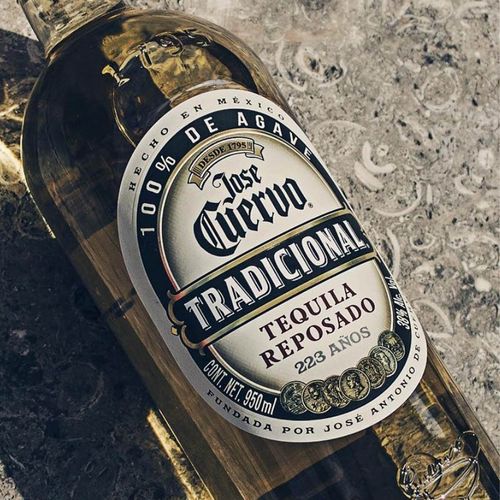 Tequila José Cuervo tradicional reposado 950 ml