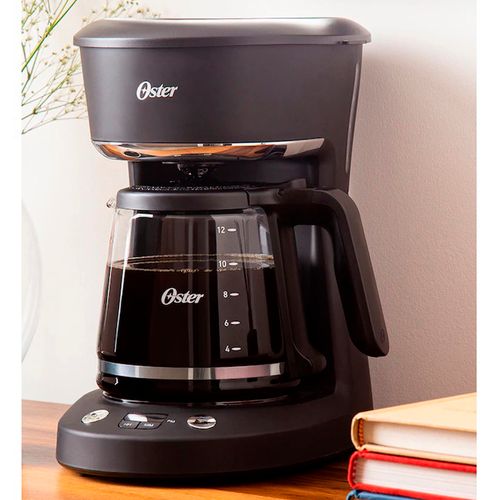 Cafetera para 12 tazas Oster negro bvstdcp12b013