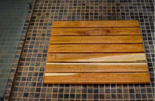 Tapete antideslizante B.kind & Beyond de madera