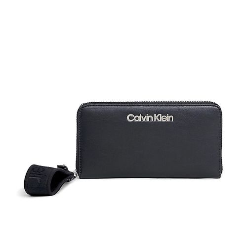 Cartera Casual Para Dama Calvin Klein Negro K60K611687-BEH